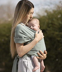 Baby-Carrier-for-Hands-Free-Tasks