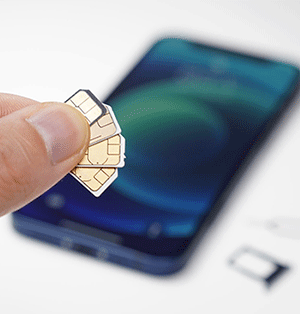 Remove-the-SIM-Card-and-Accessories