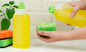 Use-Dish-Soap-and-Hot-Water-For-Grease