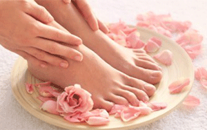 Salt-and-Rose-Water-Foot-Mask